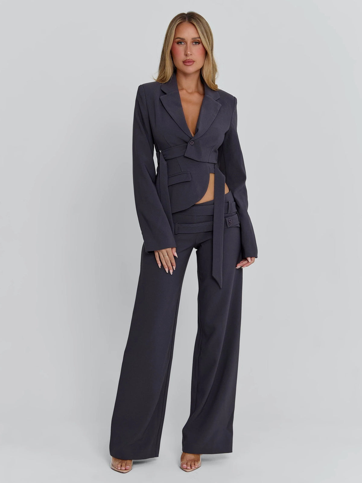 Riveria-Pant-Charcoal